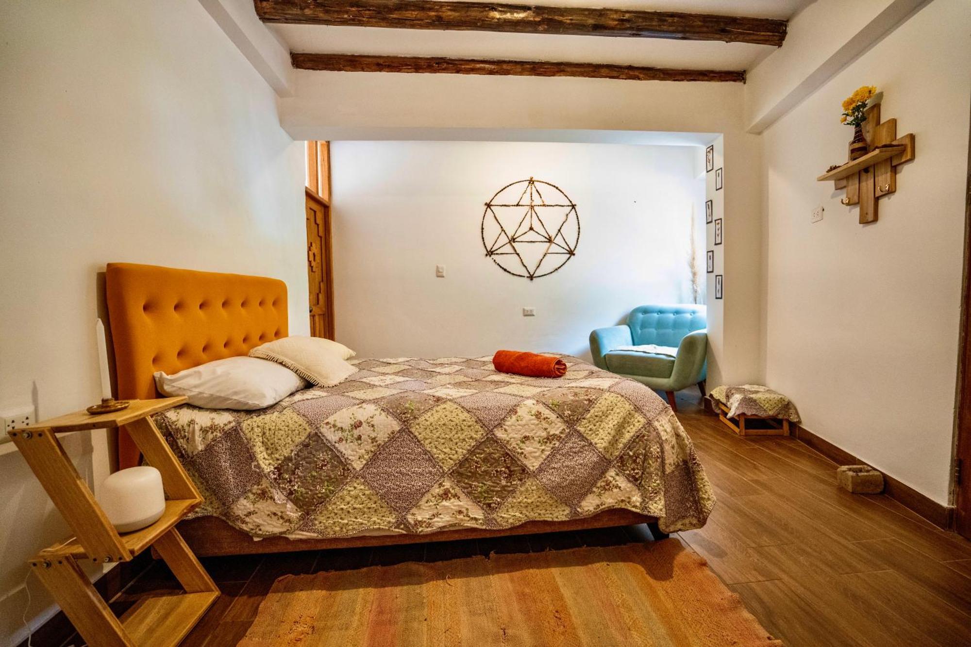 Blue Lotus Retreat Center Bed & Breakfast Pisac Bagian luar foto